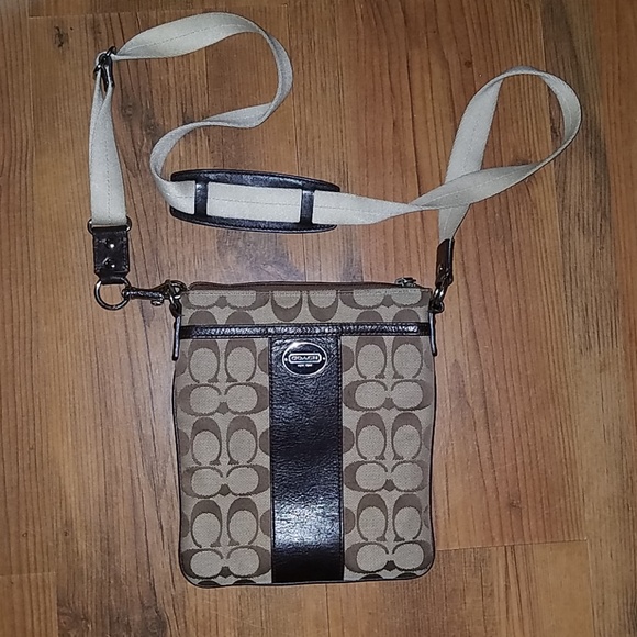 Coach Handbags - Coach Crossbody